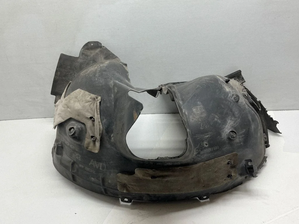 Front wheel arch liner splash guards 9810125380