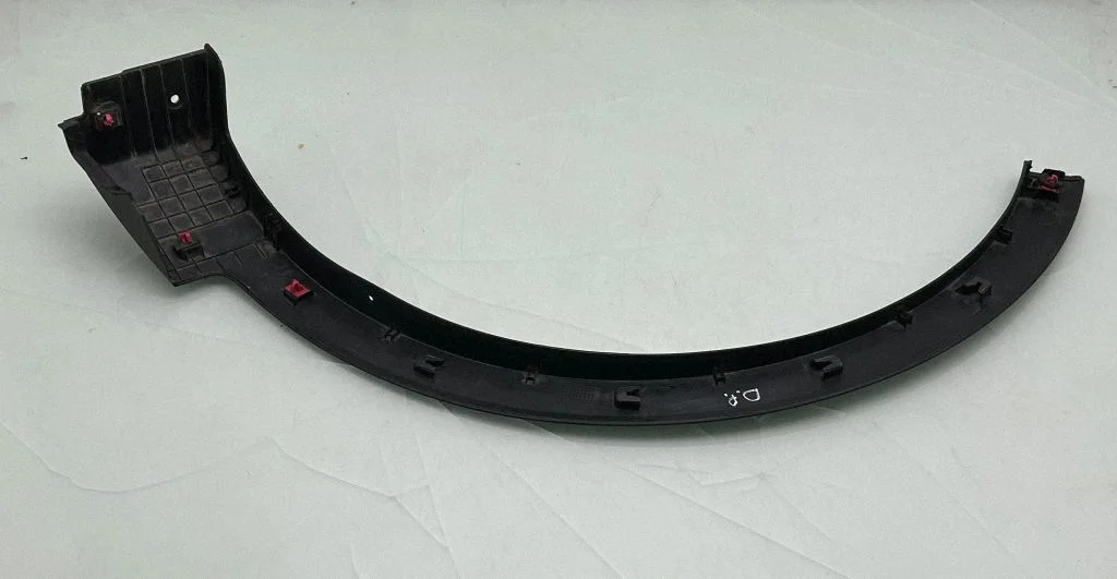Esimese rattakaare iluliist 87712C5000