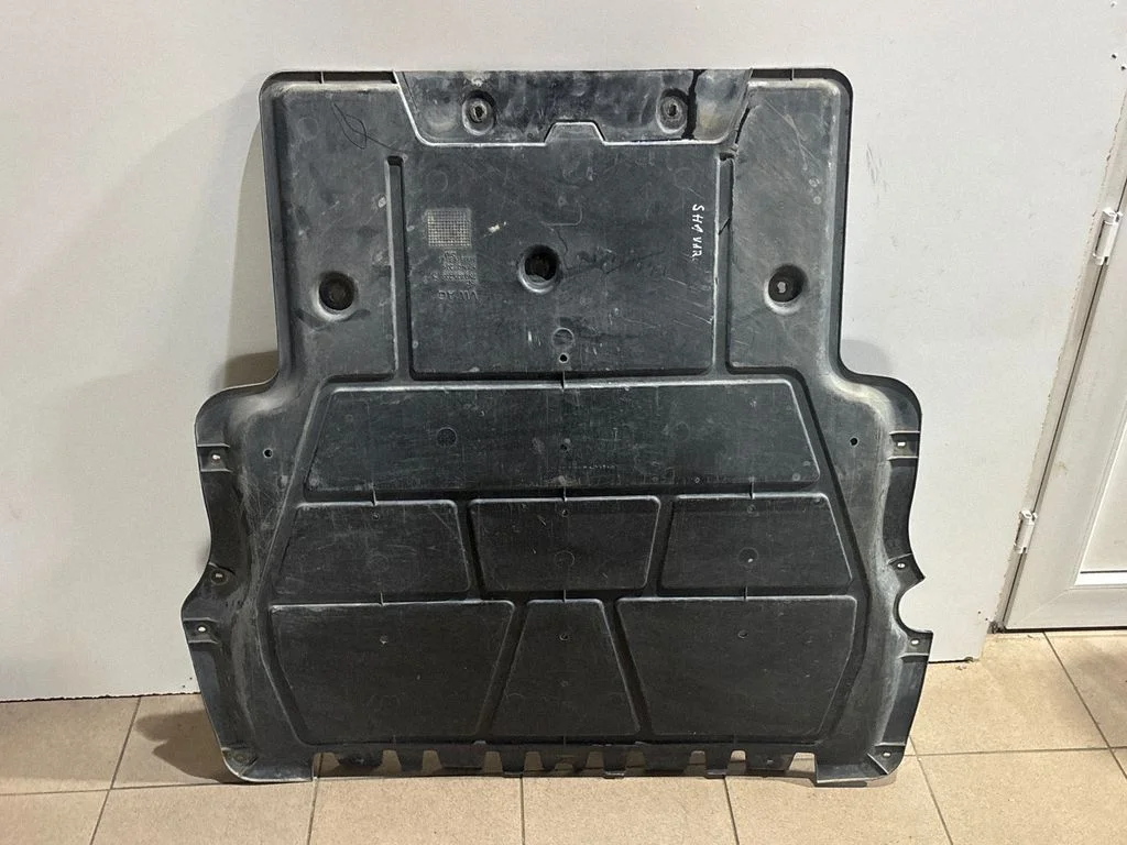 Engine splash shield/under tray 7N0825235