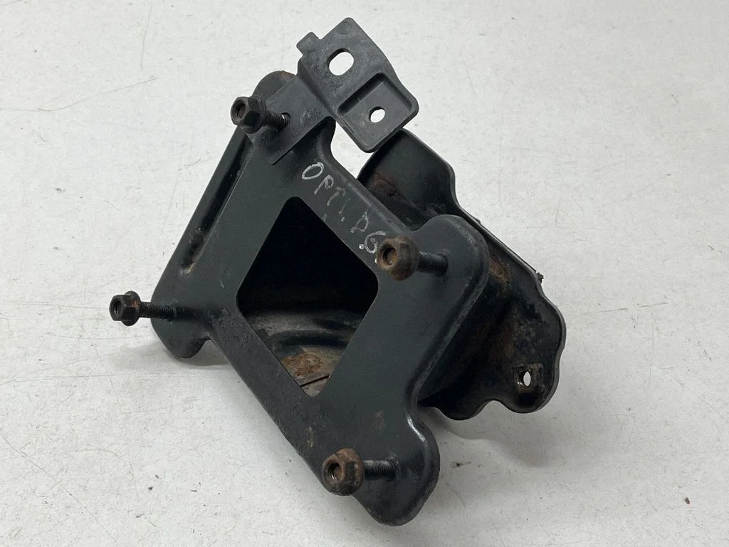 Rear shock/impact absorber stay/bar – KIA Optima (2015-2020)