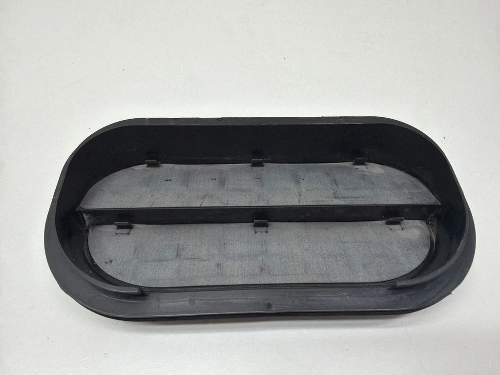 Ventilatsioonirest 6R0819465