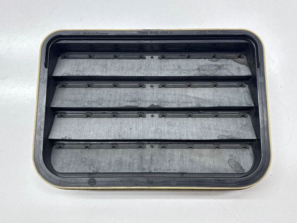 Quarter panel pressure vent – Porsche Panamera (970) (2009-2017)