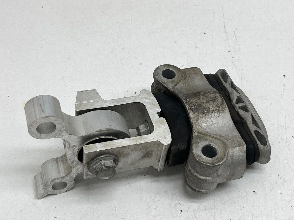 Ātrumkārbas spilvens PZ116P082