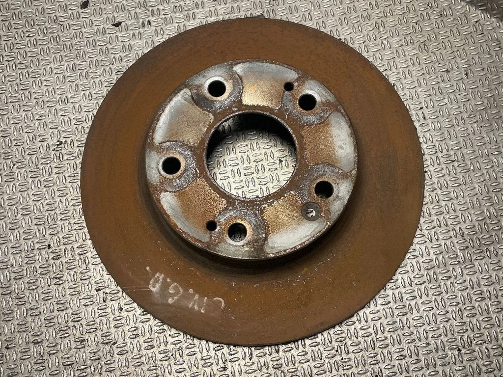 Aizmugurējais bremžu disks – aizmugurējā labā