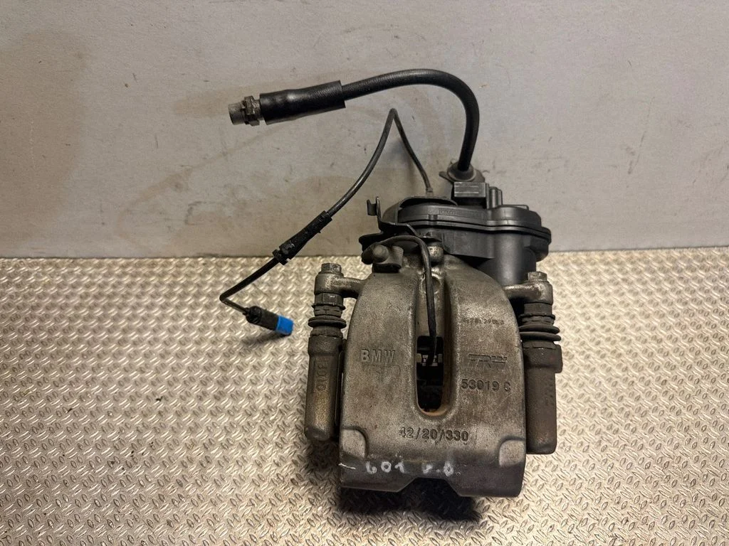 Rear brake caliper 53019C