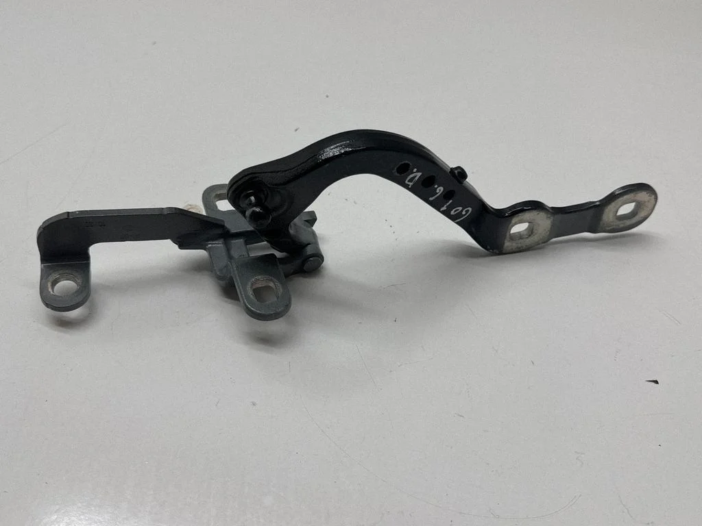 Tailgate/trunk/boot hinge 7397316