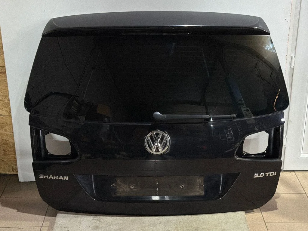 Tailgate/trunk/boot lid 7N0827025H
