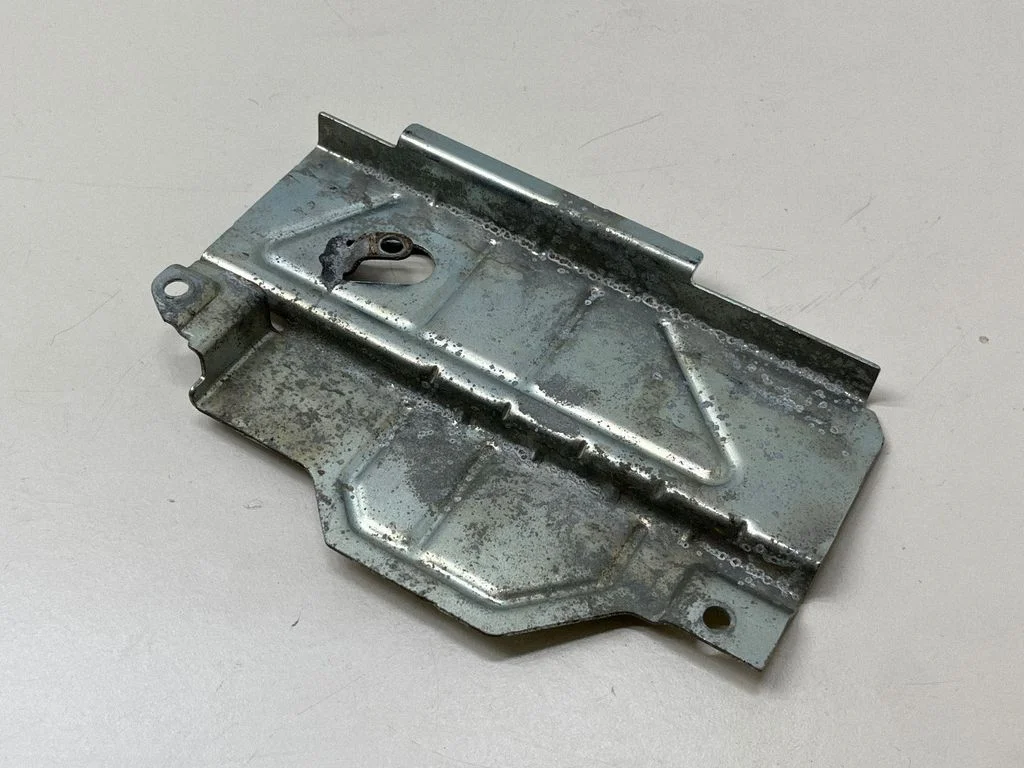Tagaluugi avamiskäepide (välimine) 7E0827264B