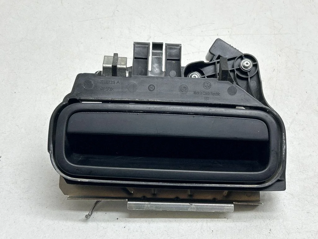 Tailgate/trunk/boot exterior handle 7E5827315A
