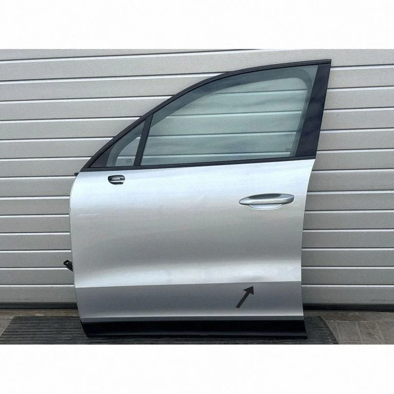 Priekšējās durvis 9Y08313110