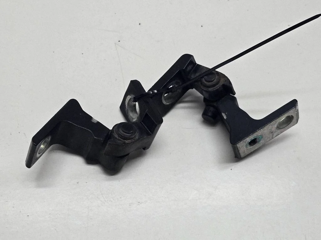 Front door hinges set 7N0831401B