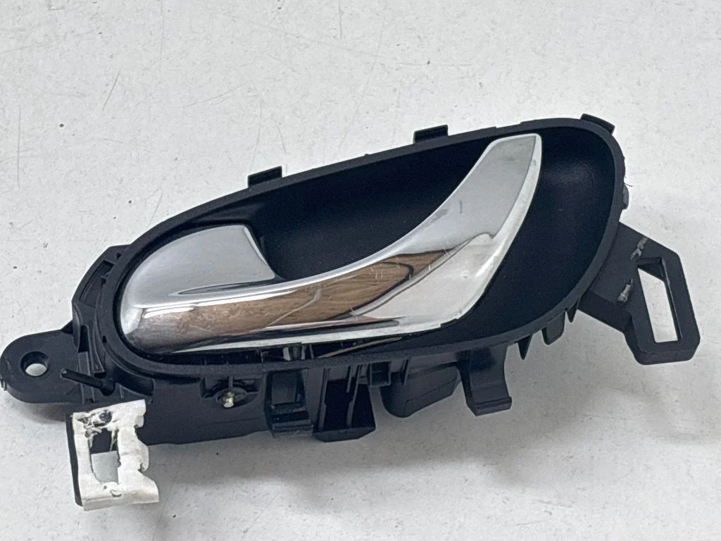 Front door interior handle 806714EA0A