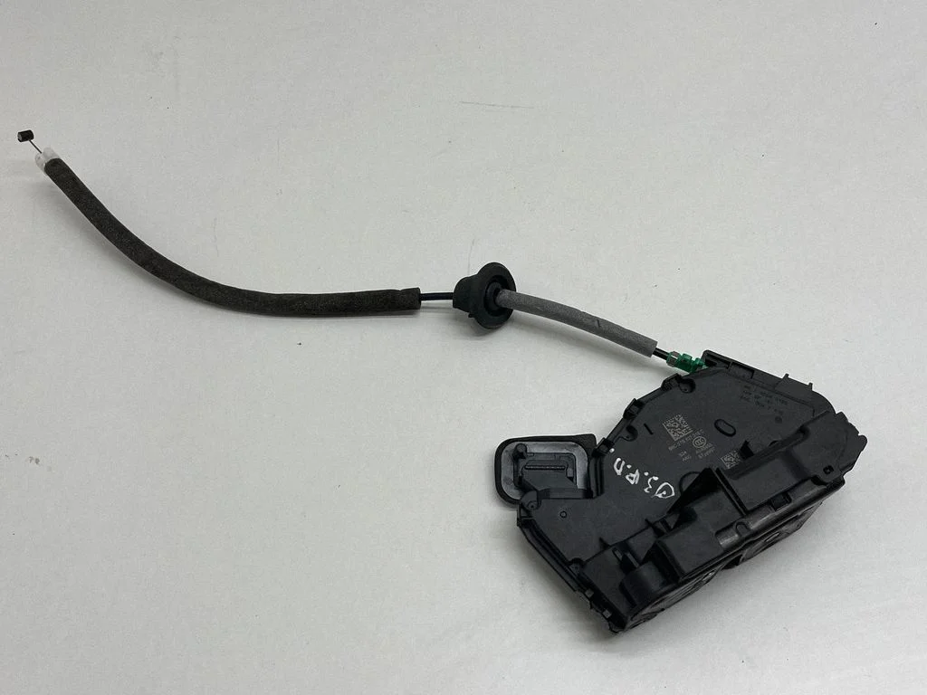 Front door lock 5TB837016C