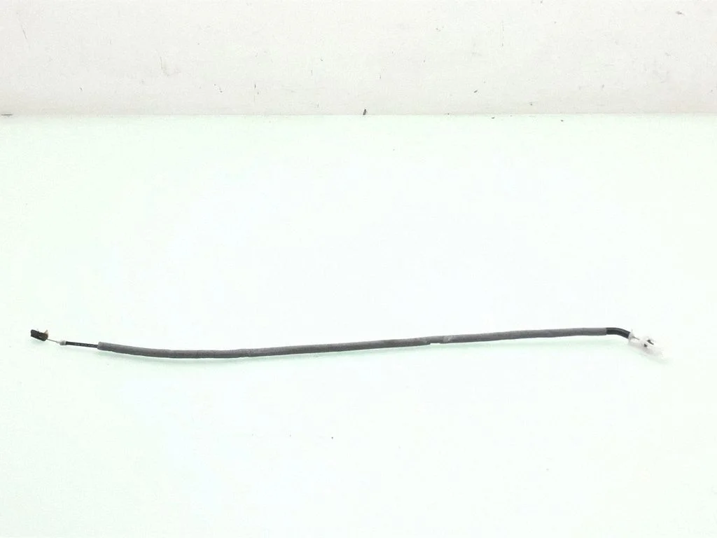 Front door cable line 7137079
