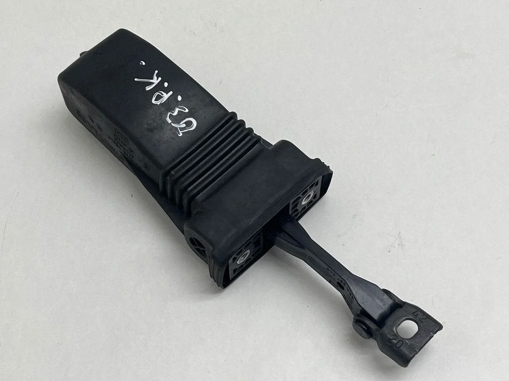 Front door check strap stopper 83A837267