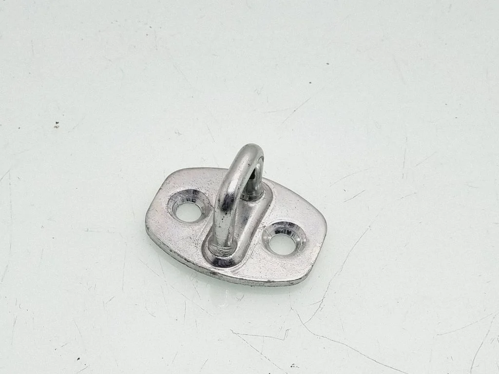 Front door lock loop/hook striker – Opel Astra K (2015-2021)