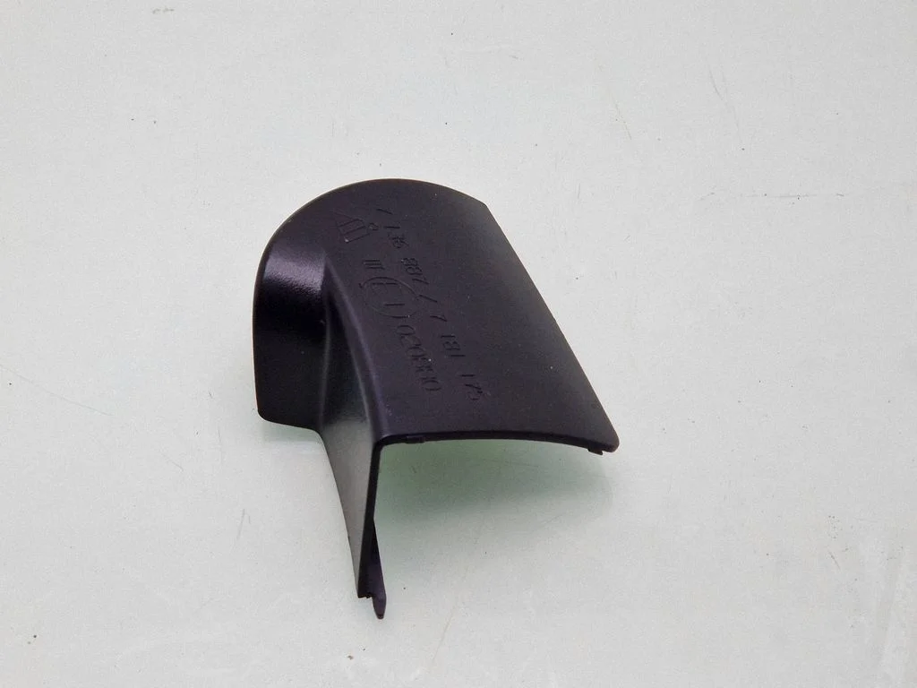 Front door wing mirror part – right