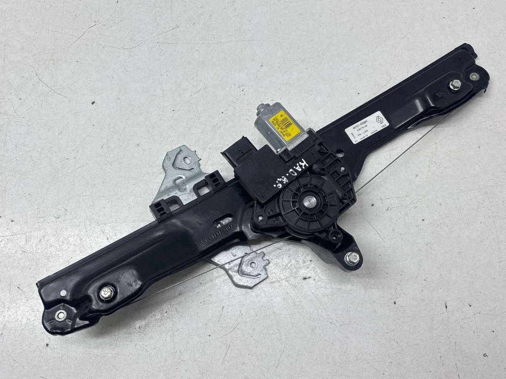 Front door window regulator with motor 807218568R