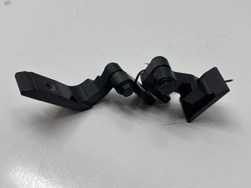 Rear door hinge set 7397384