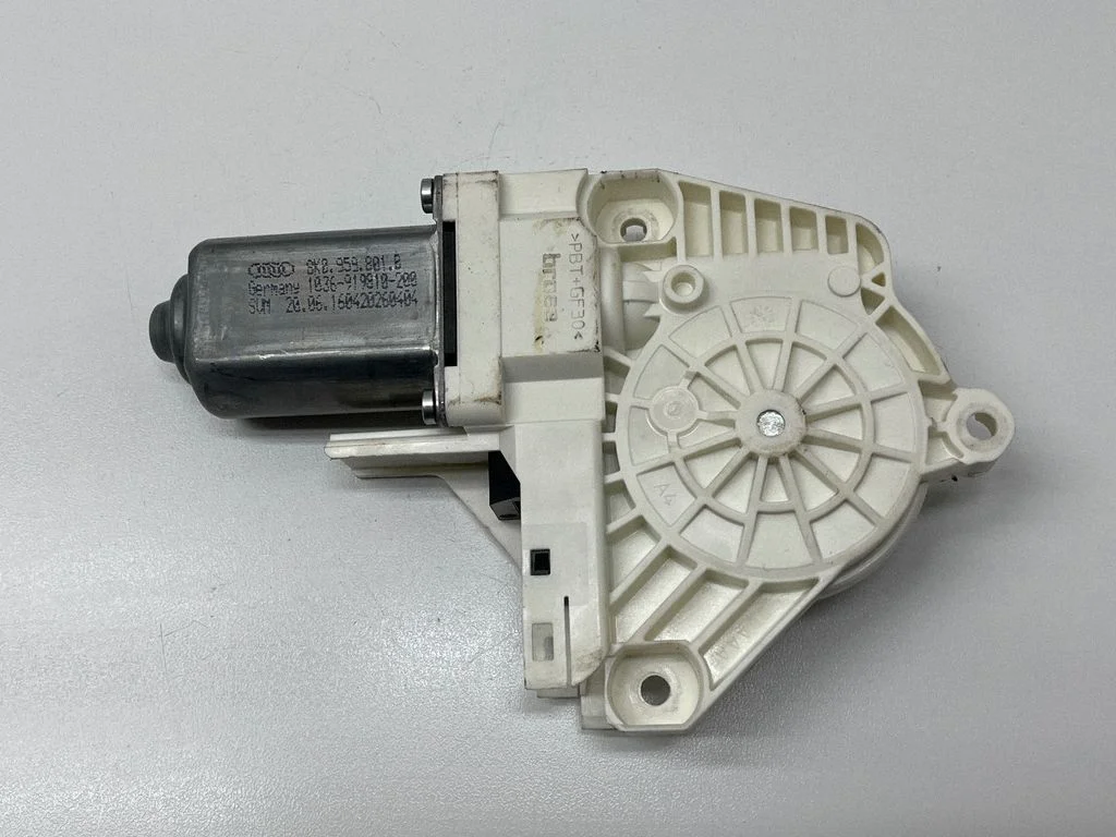 Front door window regulator motor 8K0959801B