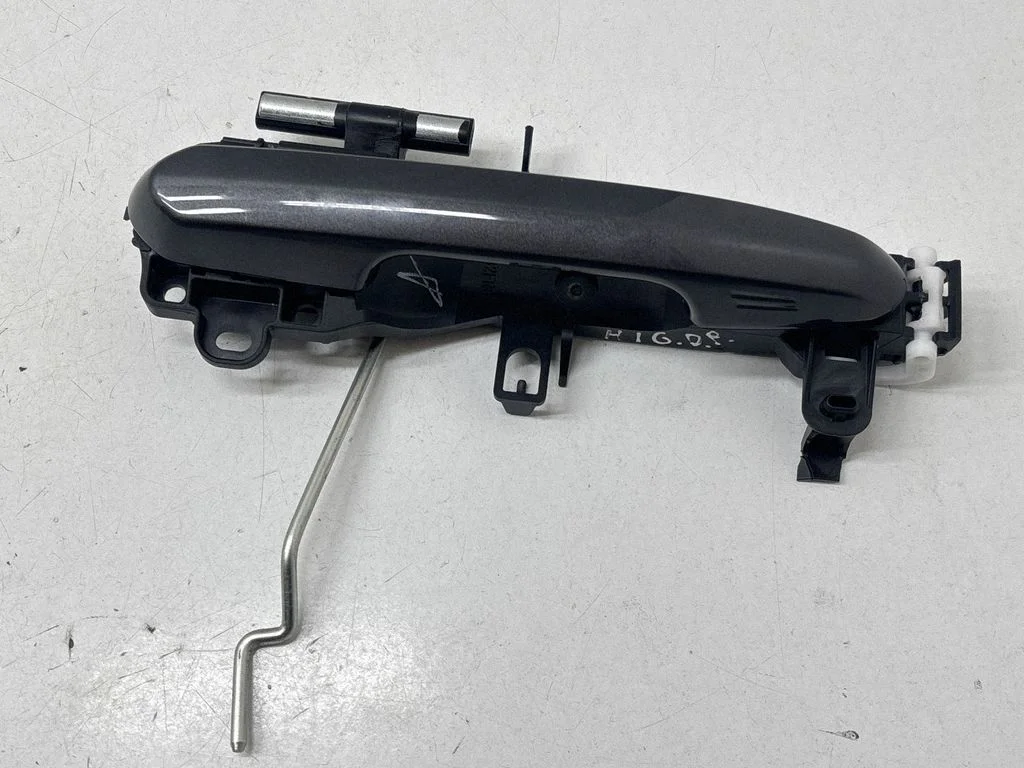 Rear door exterior handle – front right
