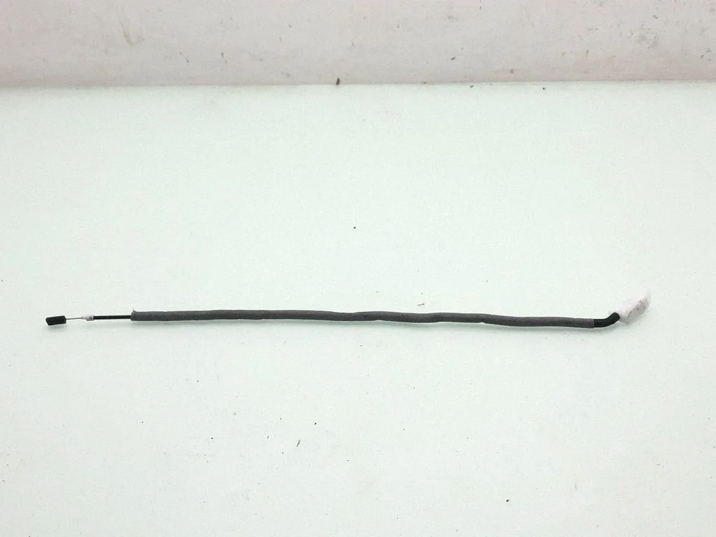 Rear door cable line 7137107