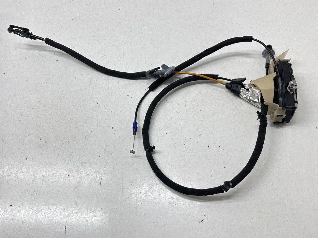 Zamek drzwi tylnych LB5AA26413AF – Ford Explorer VI (2019-)