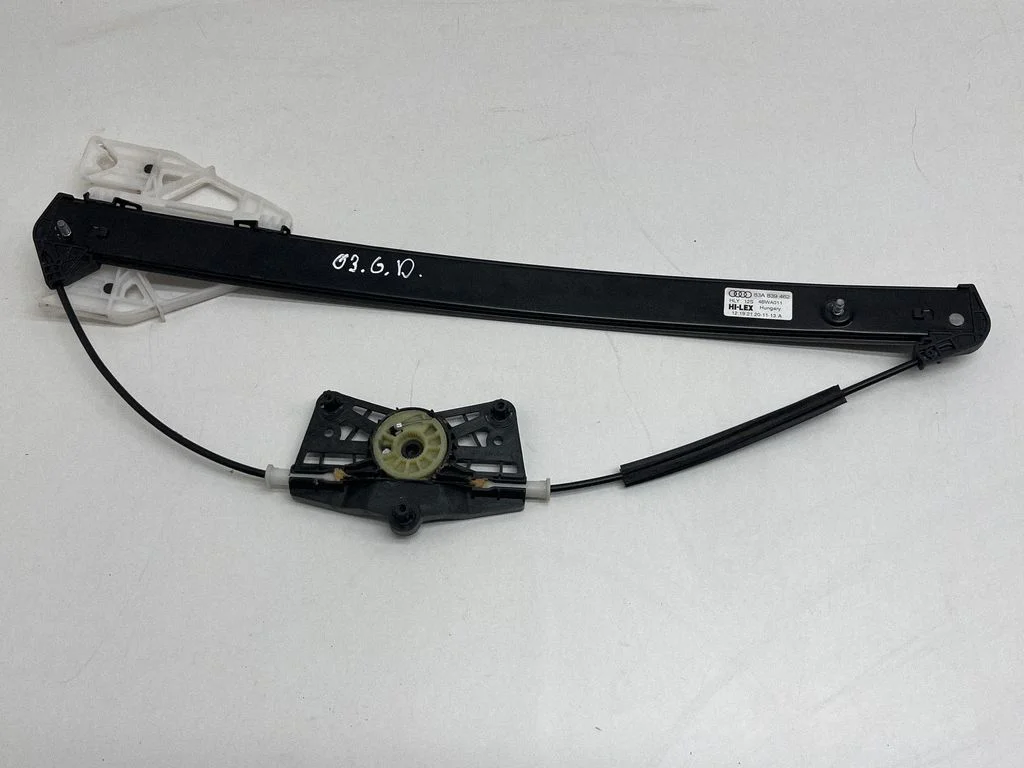 Rear window lifting mechanism without motor 83A839462