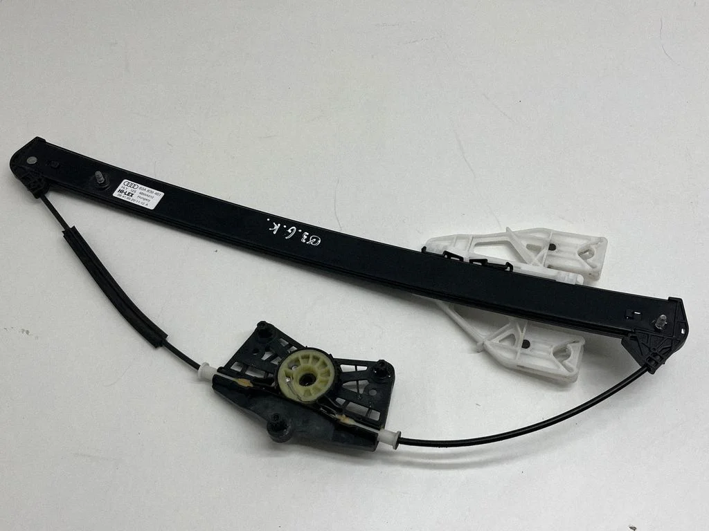 Rear window lifting mechanism without motor 83A839461