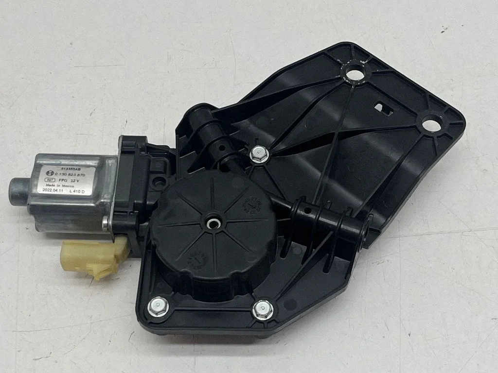 Rear door window regulator motor 513378