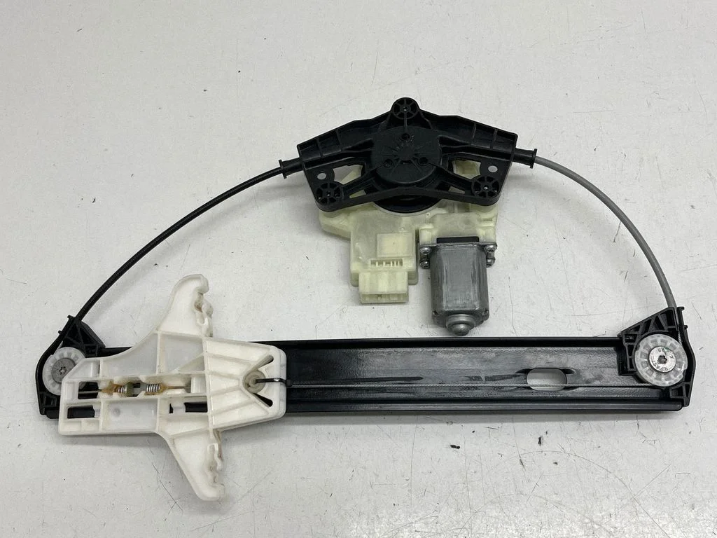 Rear door window regulator with motor 17A839461D