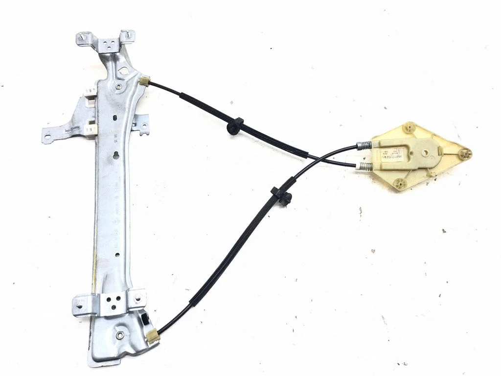 Rear window lifting mechanism without motor 827210003R