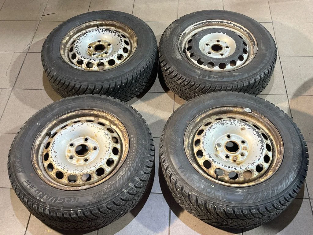 R15 steel rim E402109978