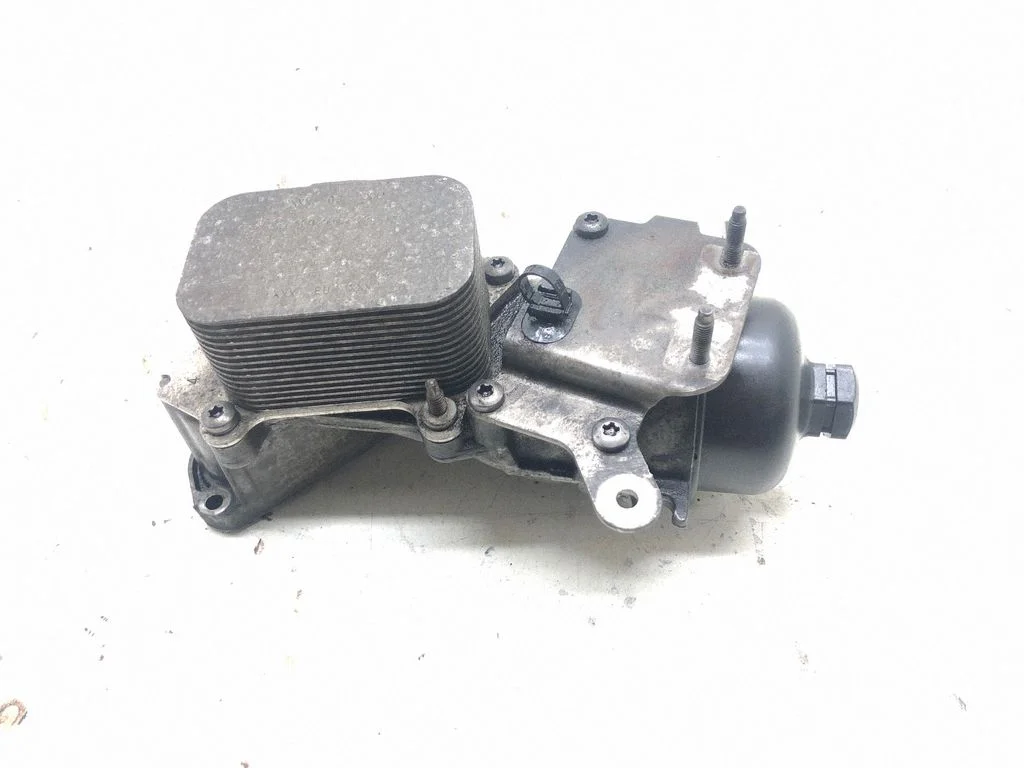 Oil filter mounting bracket – Citroen Berlingo (2008-2018)