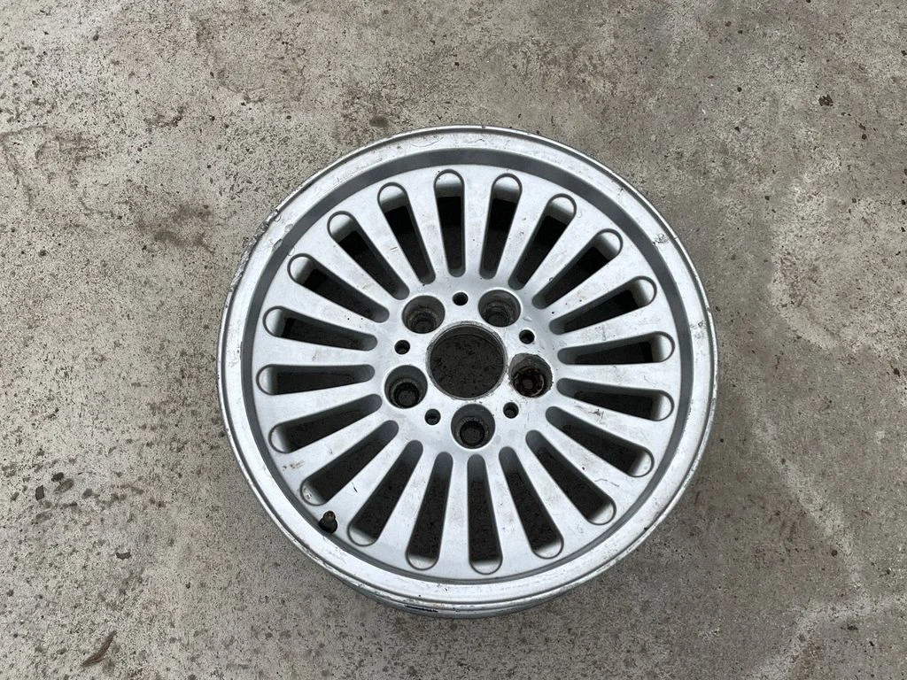 R16 valuvelg (-veljed) – BMW 5-seeria E39 (1996-2003)