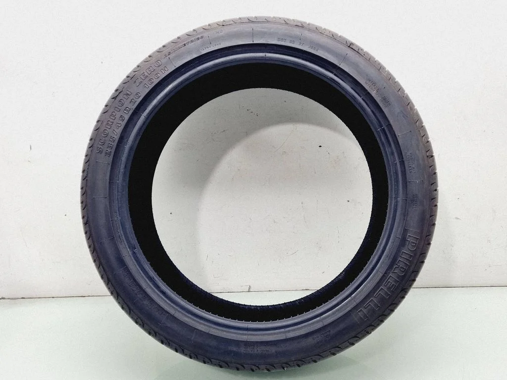 R20 summer tire – BMW 3 Series F30 F35 F31 (2012-2018)