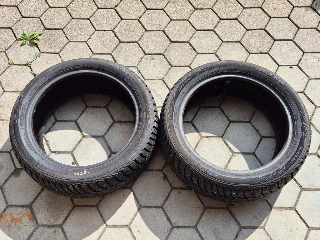 R17 winter/snow tires with studs – Mercedes-Benz B-Class W246 W242 (2011-2017)