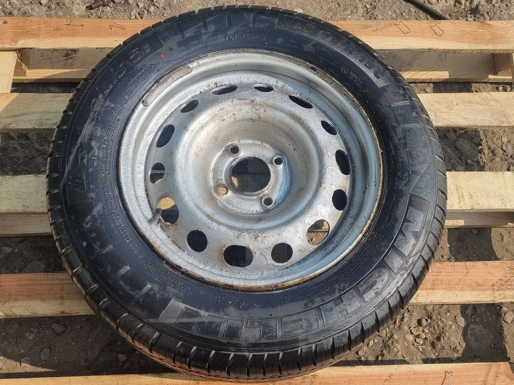 R15 varuratas