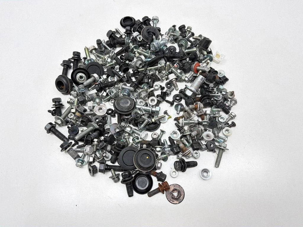 Nuts/bolts