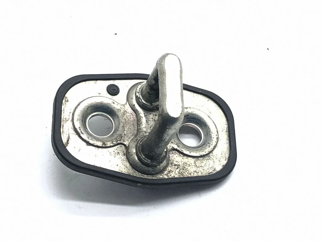 Front door lock loop/hook striker – Citroen C3 (2010-2016)