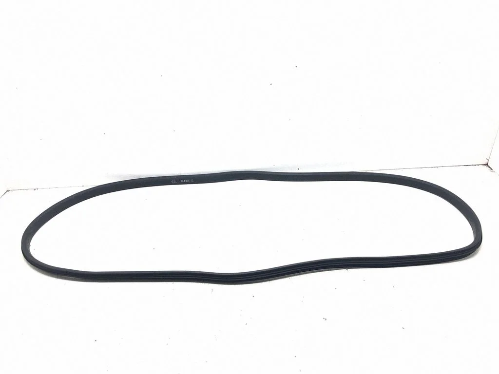 Front door rubber seal – right