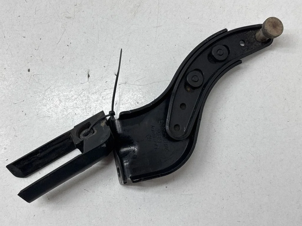 Sliding door upper roller guide/hinge 2K0843435B