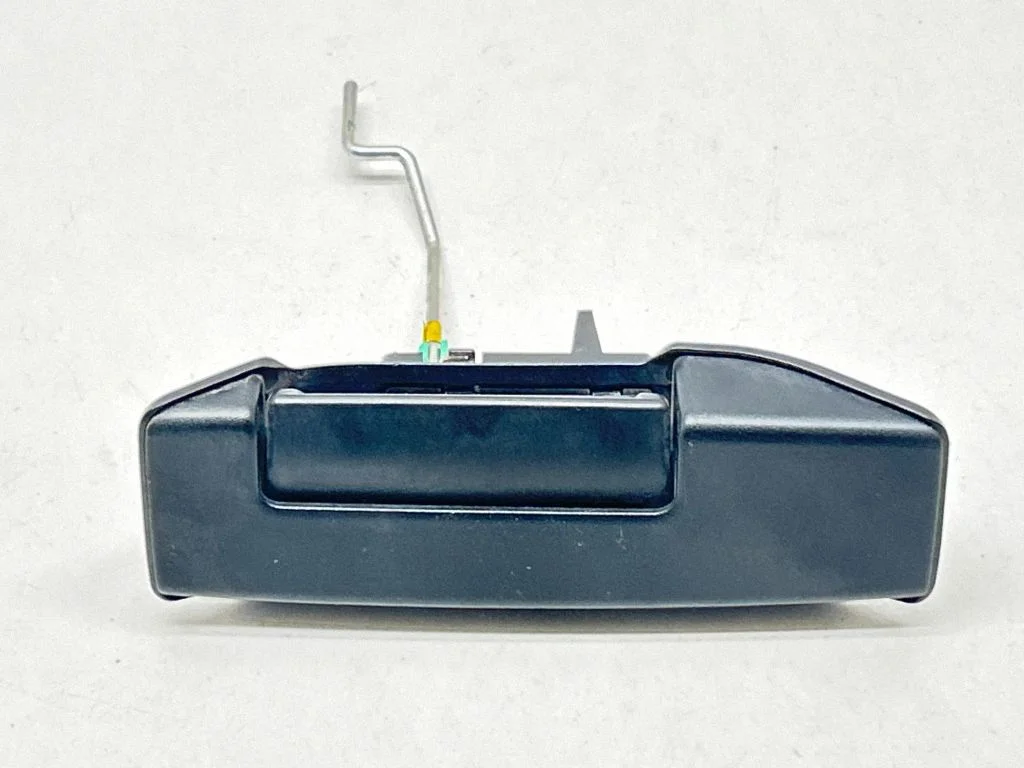 Liugukse välimine käepide 82606VX50A
