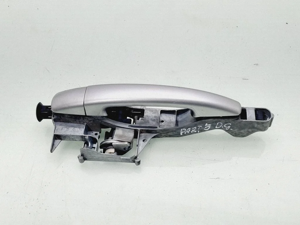 Liugukse välimine käepide 9680503580