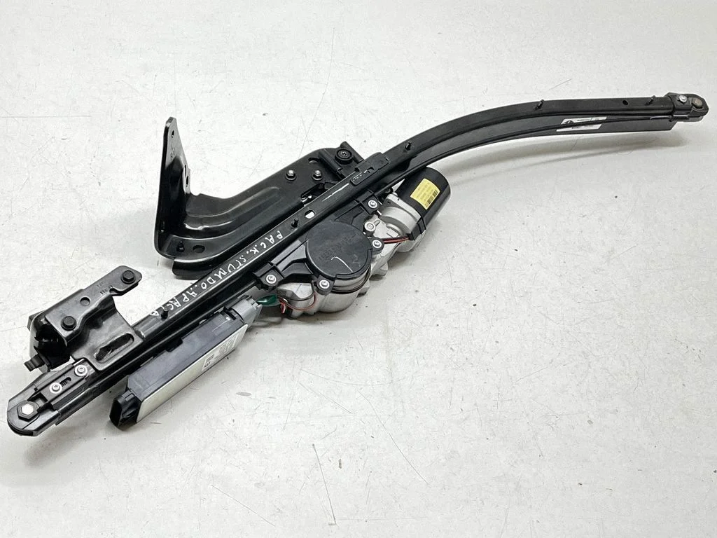 Sliding door motor assembly – Chrysler Pacifica (2017-)
