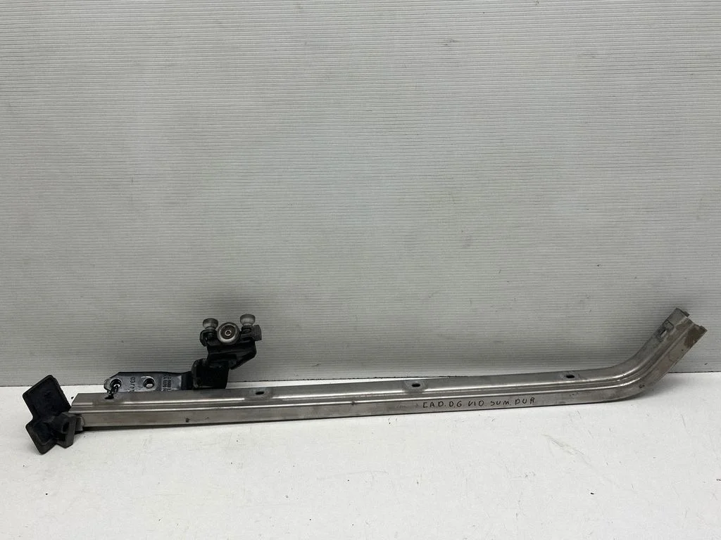 Sliding door upper top rail – Volkswagen Caddy (2011-2016)
