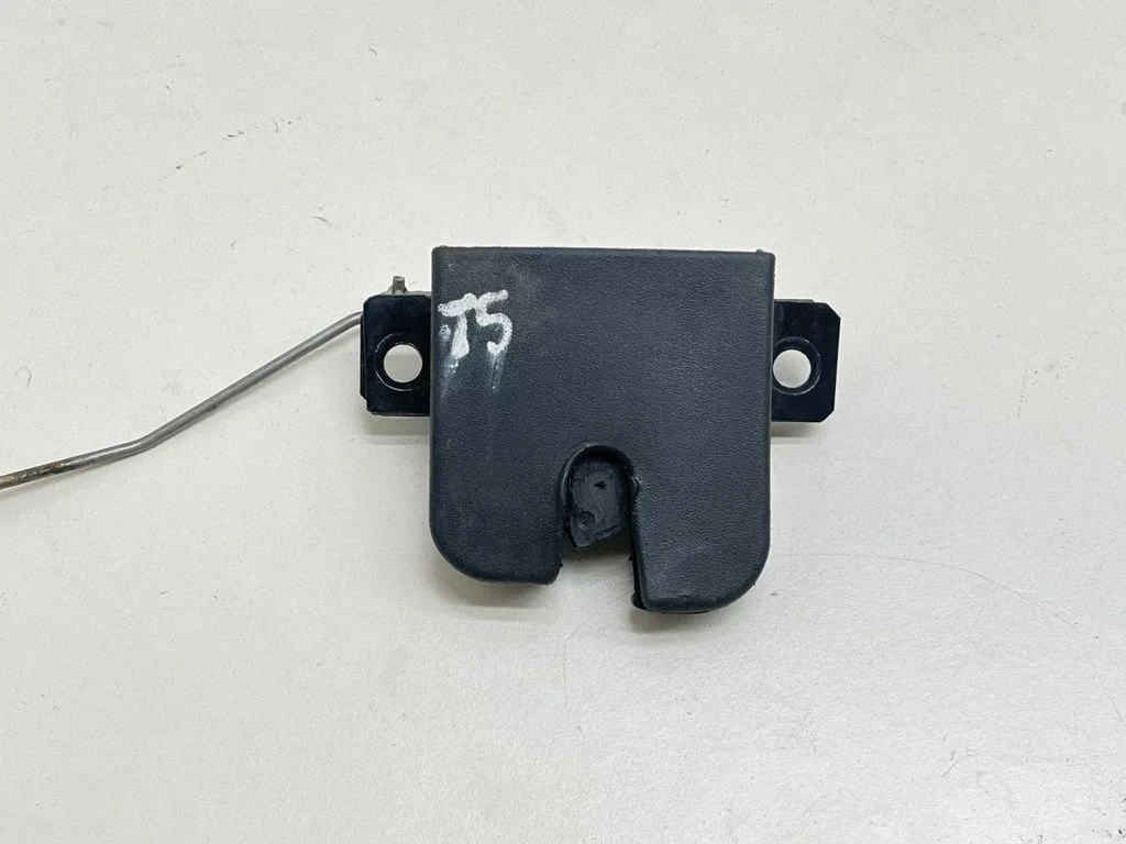 Laadimisukse lukk 7E5827505A