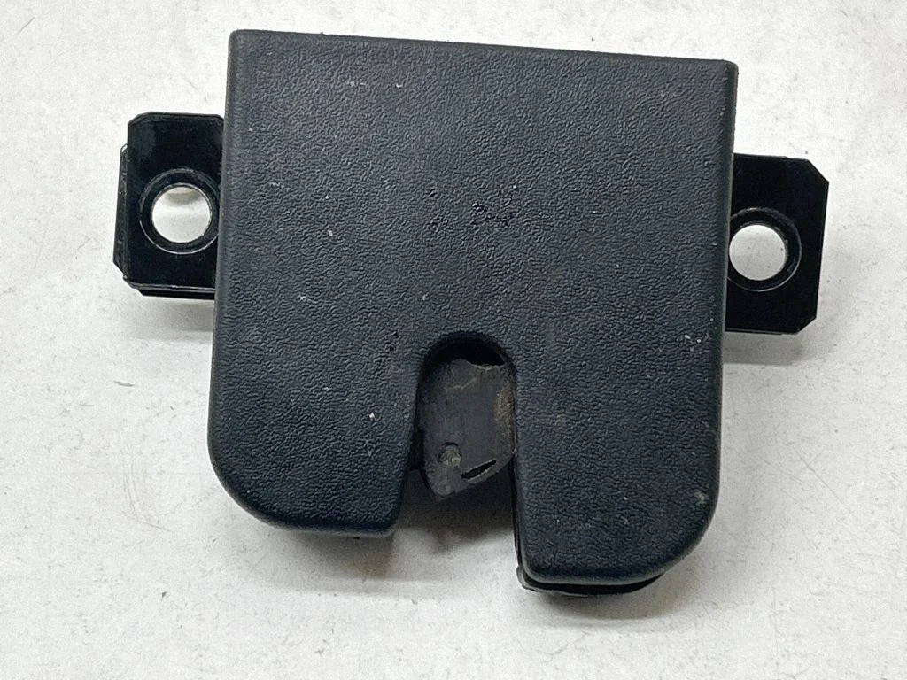 Loading door lock 7E5827505A