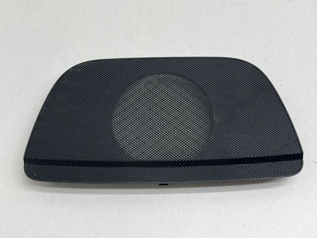 Dash center speaker trim cover – Mercedes-Benz A-Class W177 AMG (2018-)