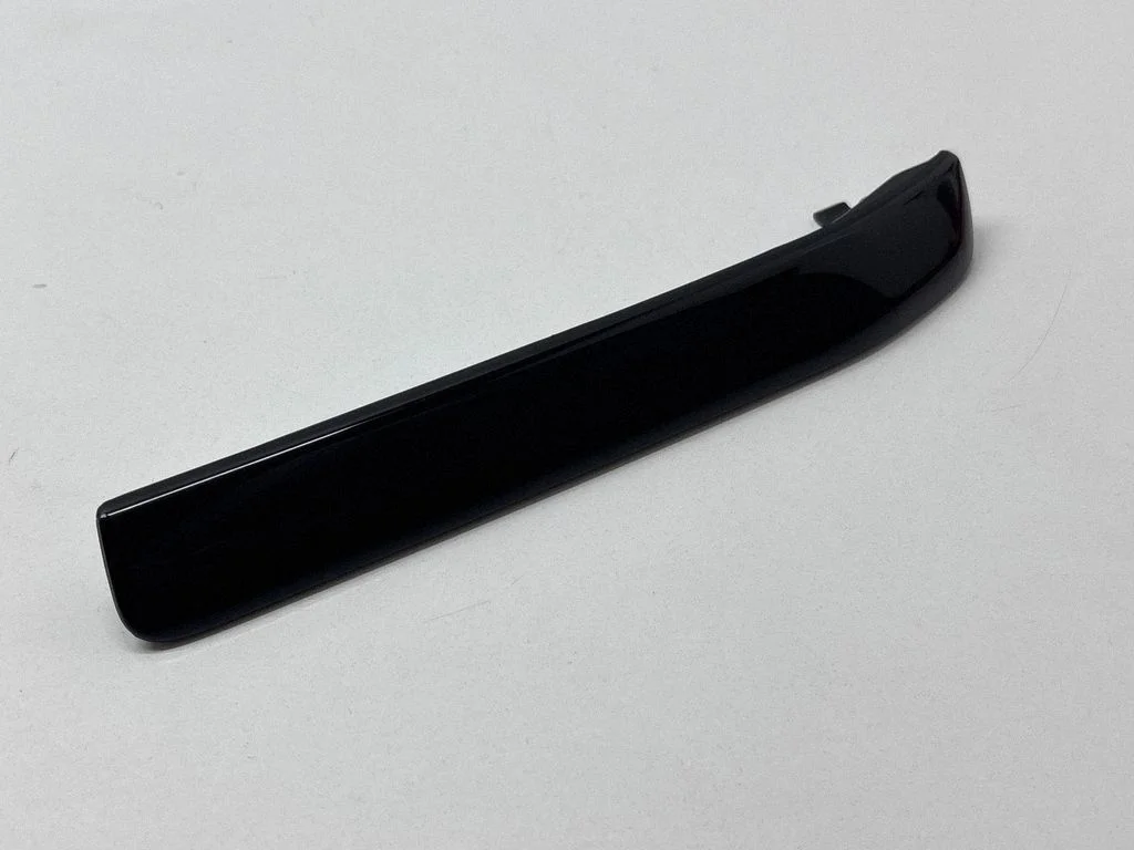 Dashboard glove box trim 7N1857211